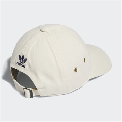 Adidas relaxed hat white outfit